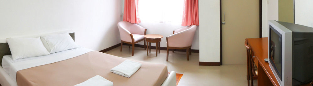 A House Boutique Guesthouse Bangkok Dış mekan fotoğraf